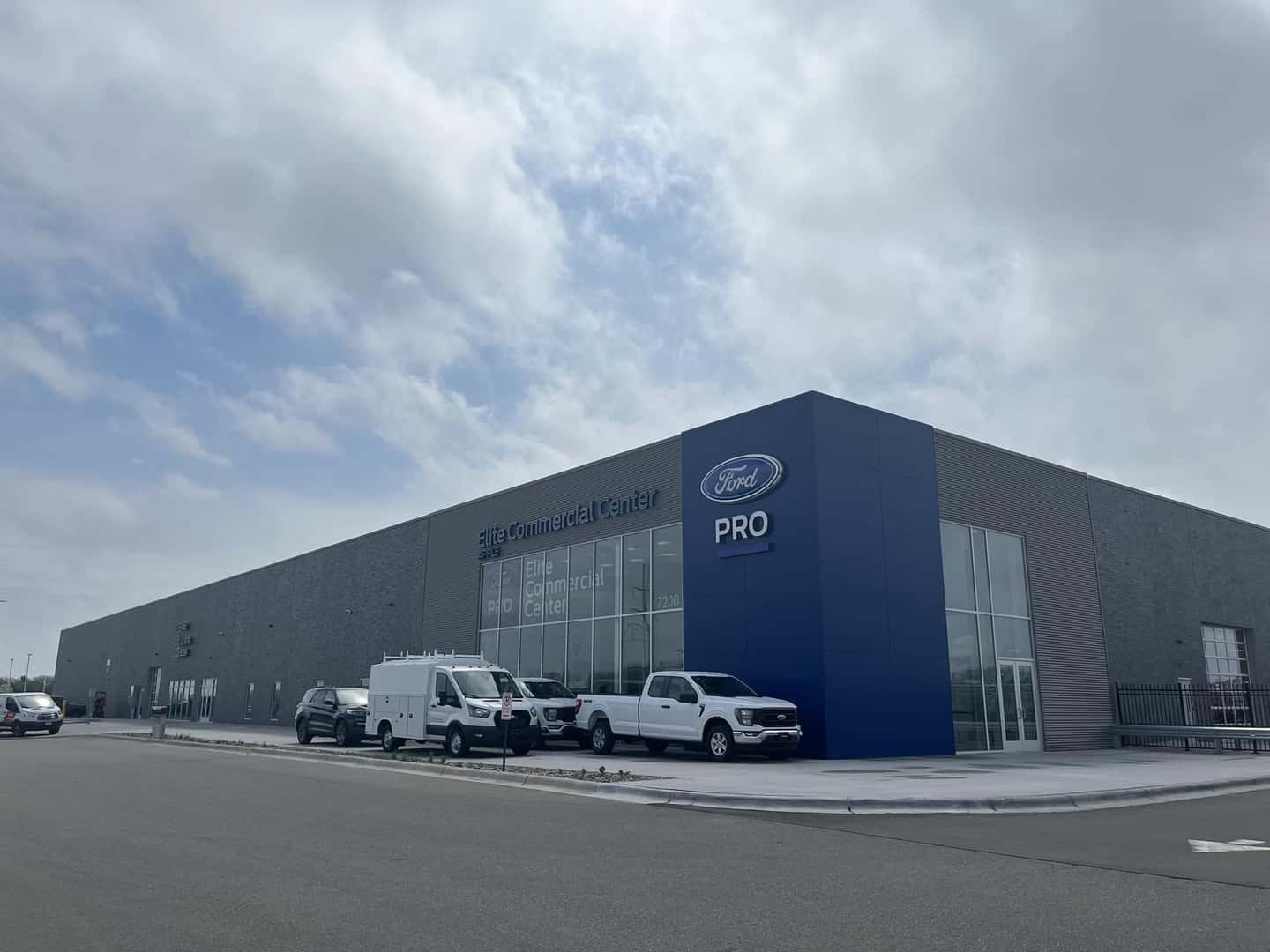 Apple Ford Pro Elite Commercial Center..
