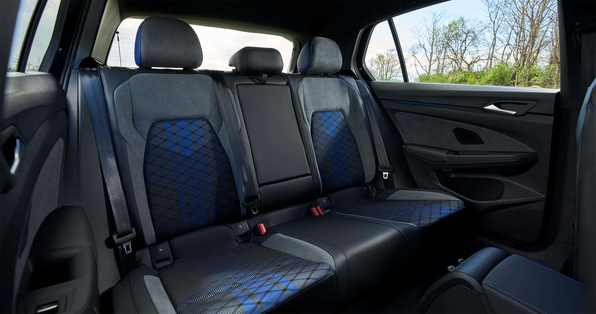 2025 Volkswagen Golf  | CARGO & Trunk