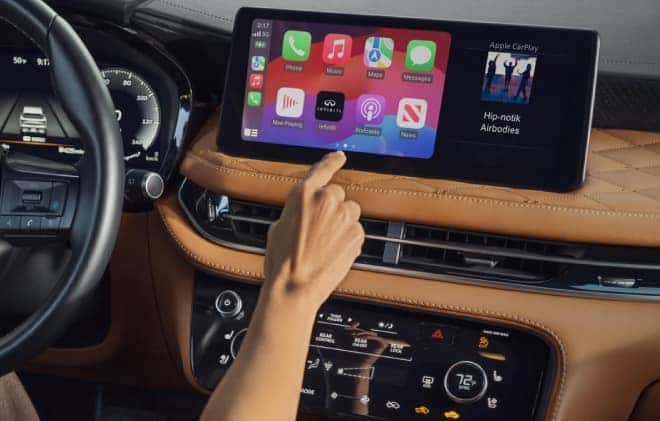 Wireless Apple CarPlay® Integration