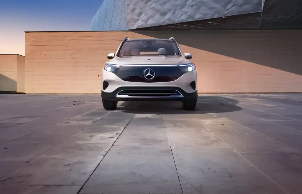 2025-Mercedes-Benz-EQB-SUV