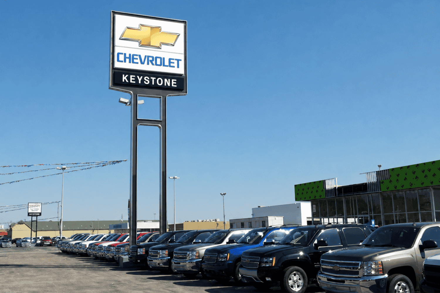 Keystone Chevrolet dealership lot and sign in Sand Springs, OK