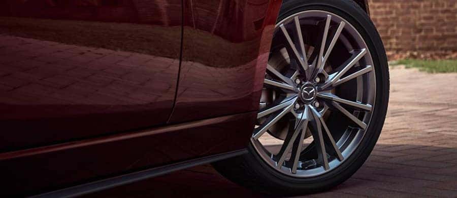17-INCH ALLOY WHEELS WITH BRIGHT FINISH