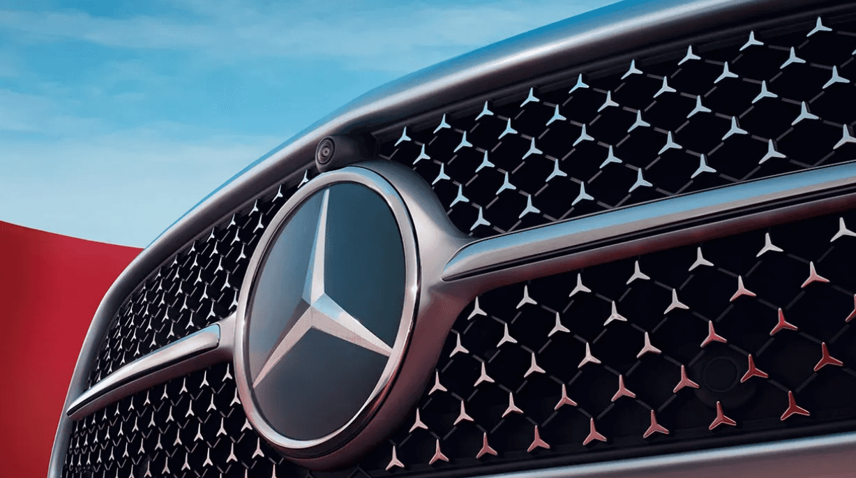 Close up of the grille of a Mercedes-Benz C Class