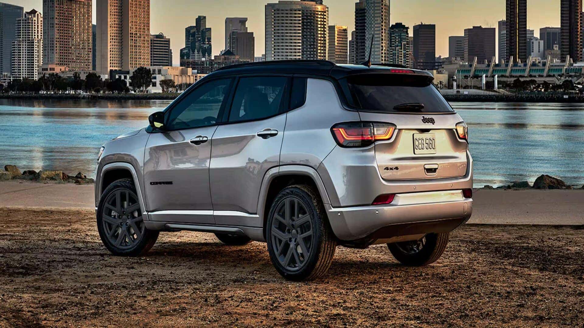Silver Jeep Compass