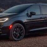 Diamond Black Crystal Pearl Chrysler Pacifica 2025