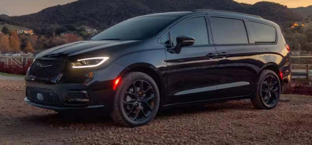 2025 Chrysler Pacifica Minivan Upgrades Over 2024 Model