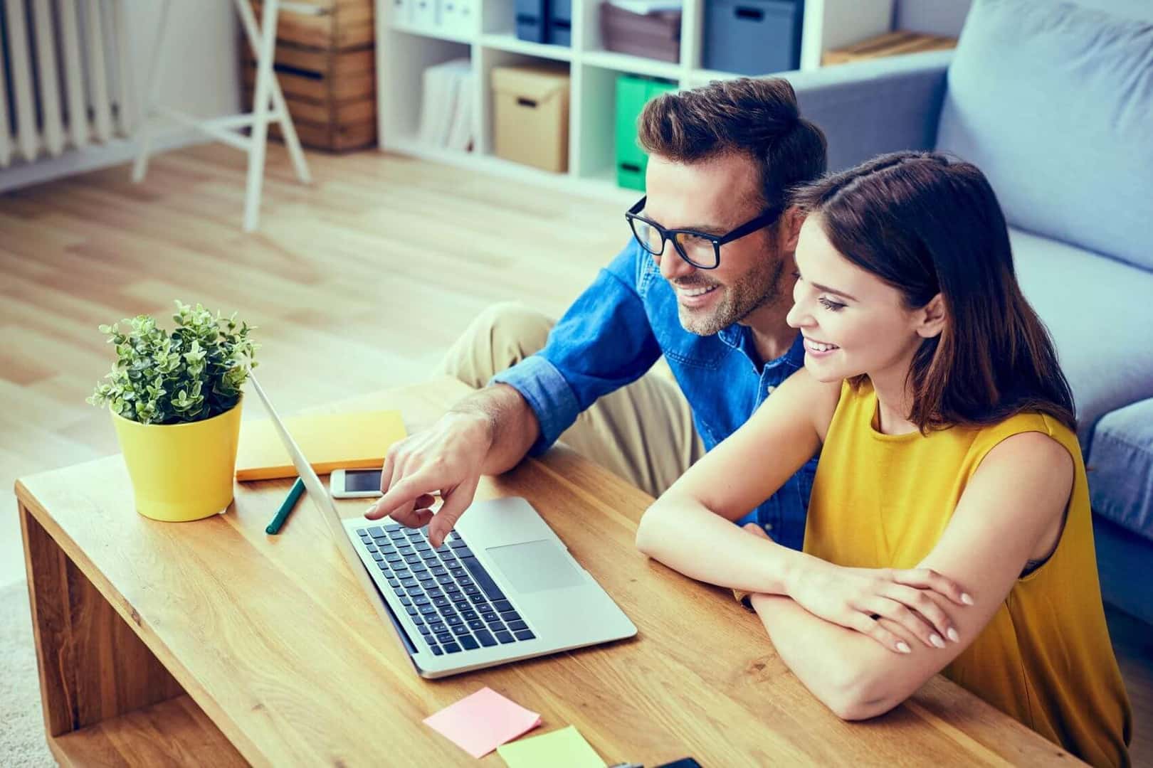 Couple Online Shopping 2