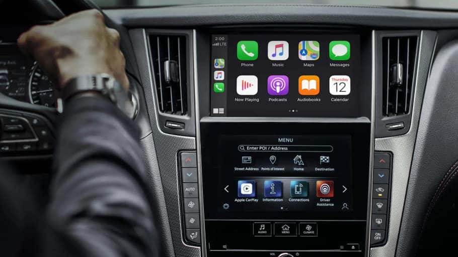 INFINITI apple car play