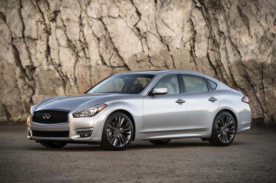 Berline INFINITI Q70 et Q70L