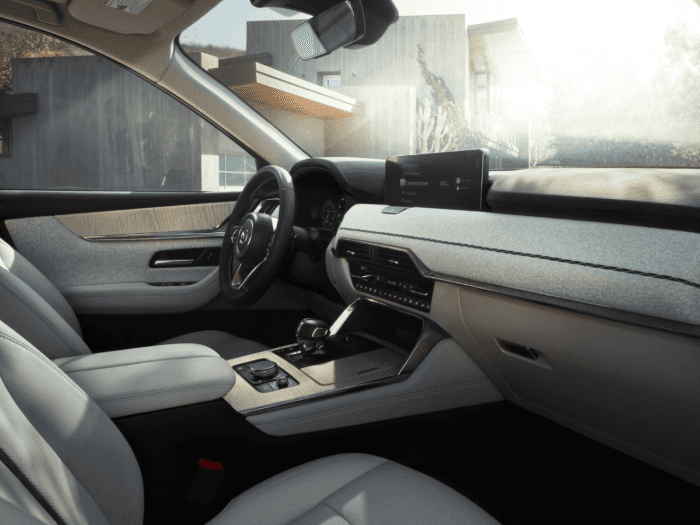 2025 Mazda CX-90 PHEV Interior
