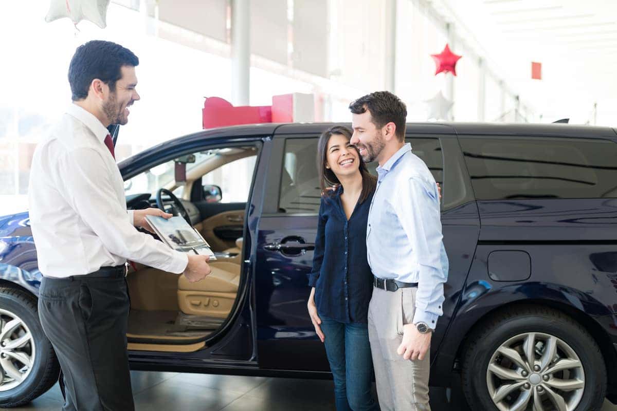 Car Dealer with Clients