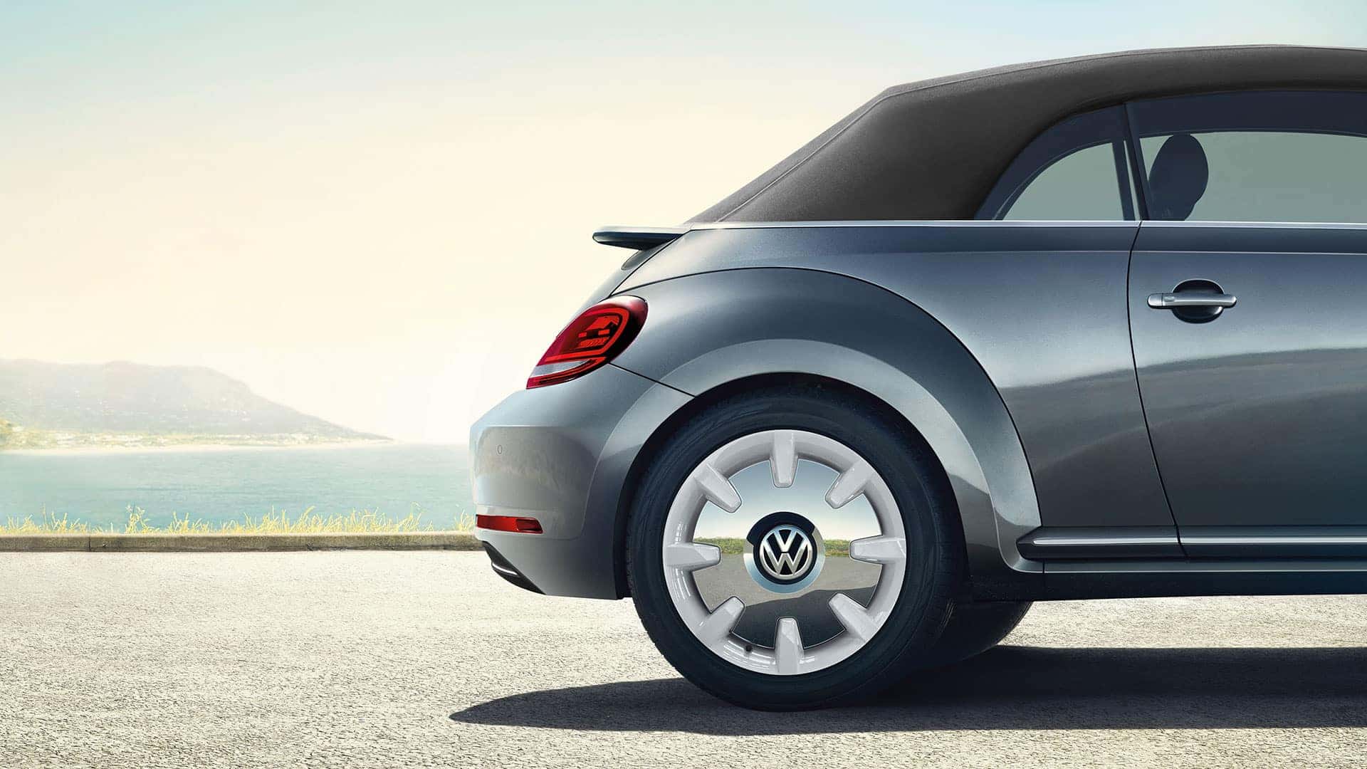 2019 VW Beetle Convertible wheels