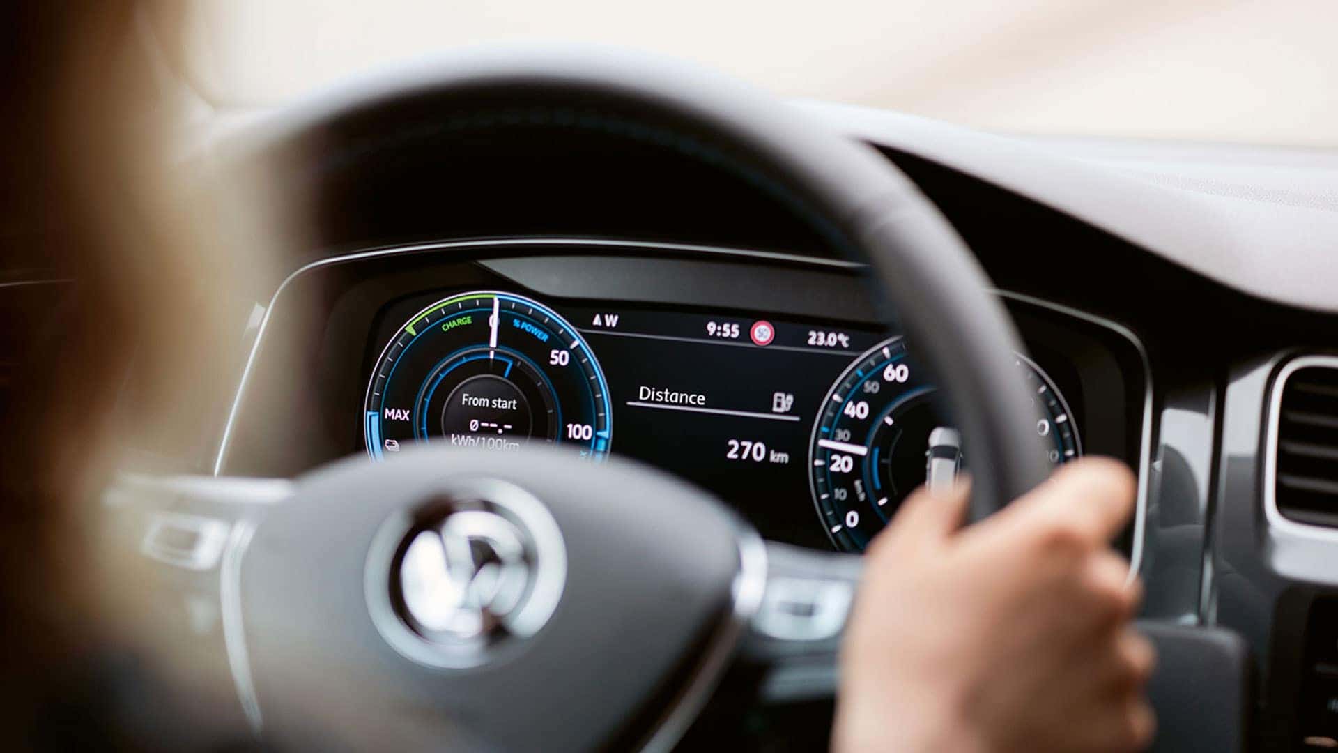 2019 VW e-Golf digital cockpit