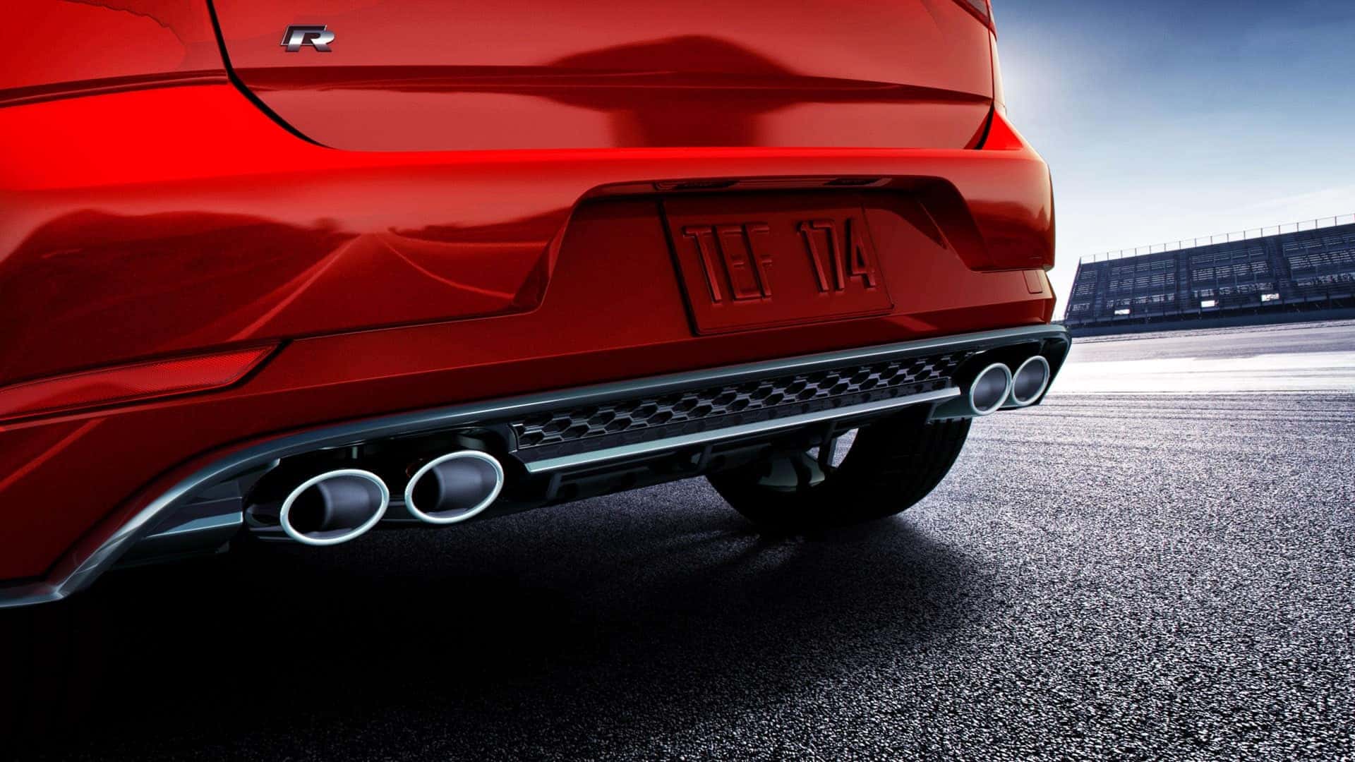 2019 VW Golf R dual exhaust